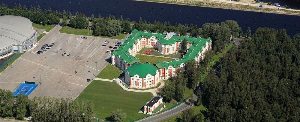 Hotel Park Krestovskiy Sankt Petersborg Eksteriør billede